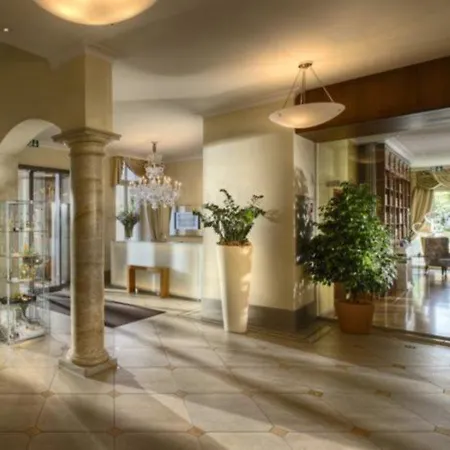 Hotel Eden 4*