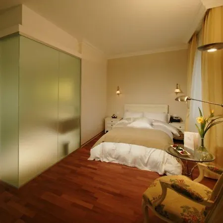 Hotel Eden 4*