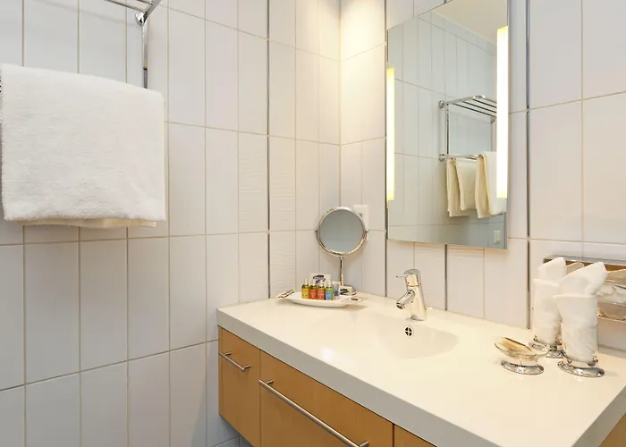 Eden Hotel 4*